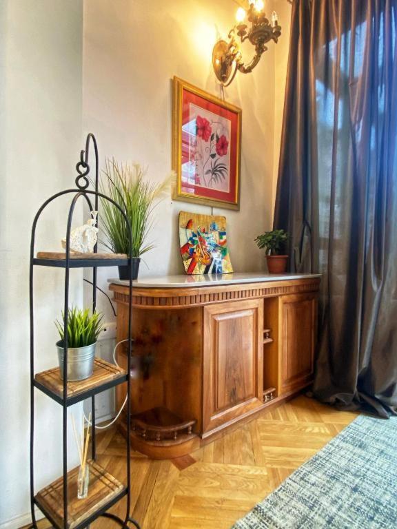 Piccolo Casa Bella Hotel Tbilisi Bagian luar foto