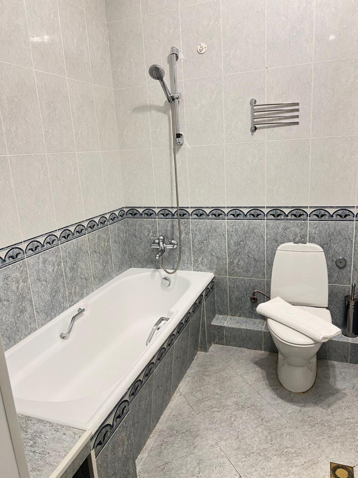 Piccolo Casa Bella Hotel Tbilisi Bagian luar foto