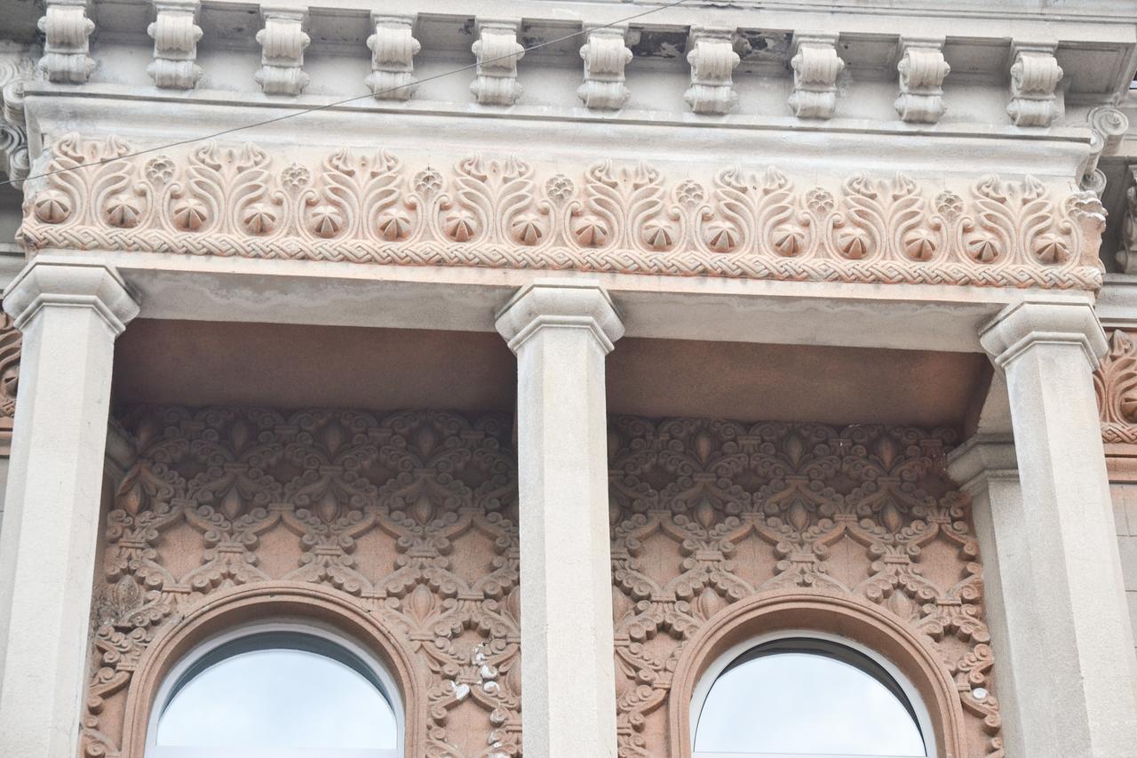 Piccolo Casa Bella Hotel Tbilisi Bagian luar foto